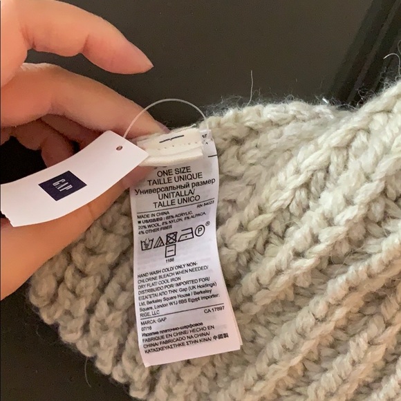 🇨🇦 Gap knit scarf - Picture 2 of 3